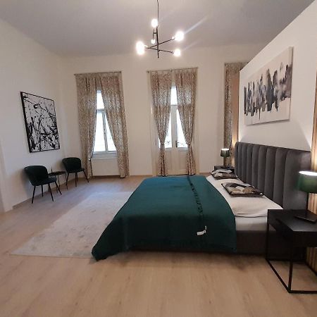 Entrez Apartment 3 - Historical Centre Košice Esterno foto