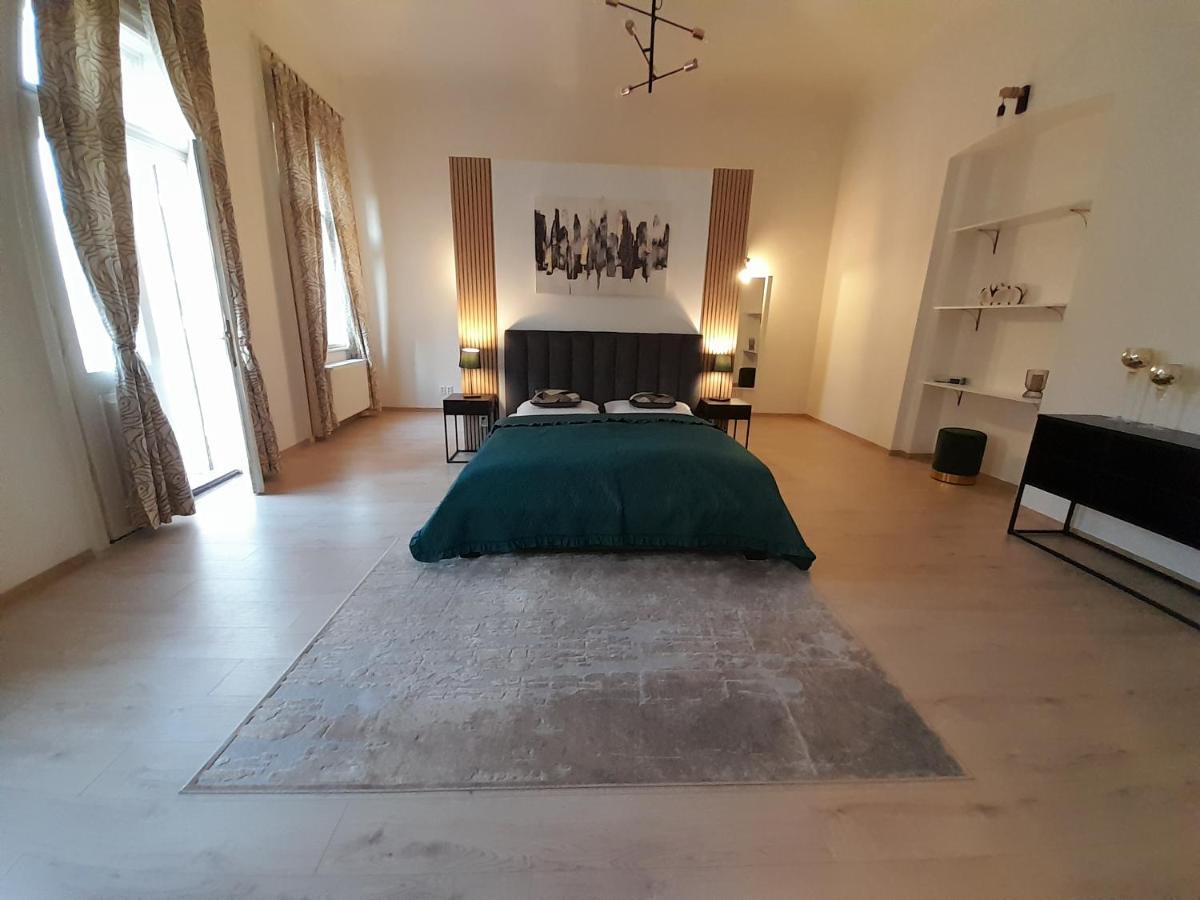 Entrez Apartment 3 - Historical Centre Košice Esterno foto