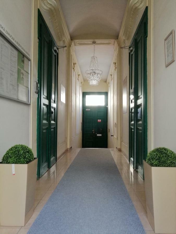 Entrez Apartment 3 - Historical Centre Košice Esterno foto