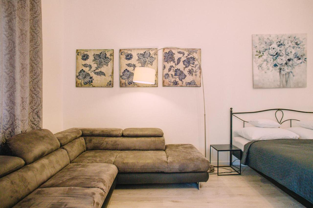 Entrez Apartment 3 - Historical Centre Košice Esterno foto